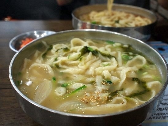 홍두깨손칼국수 이미지
