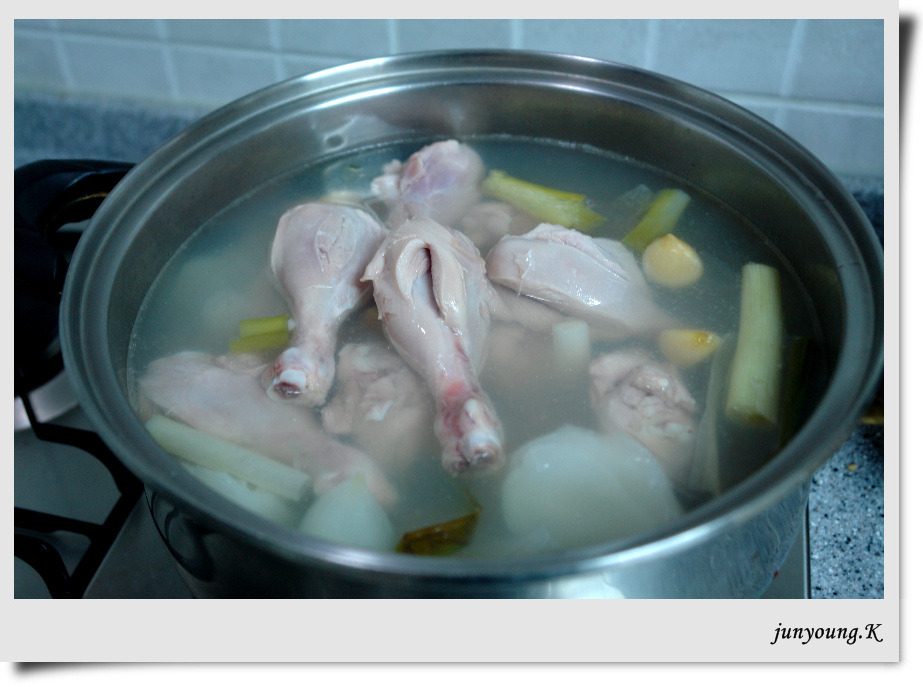 한방구이닭 이미지