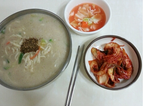 팥칼국수 이미지