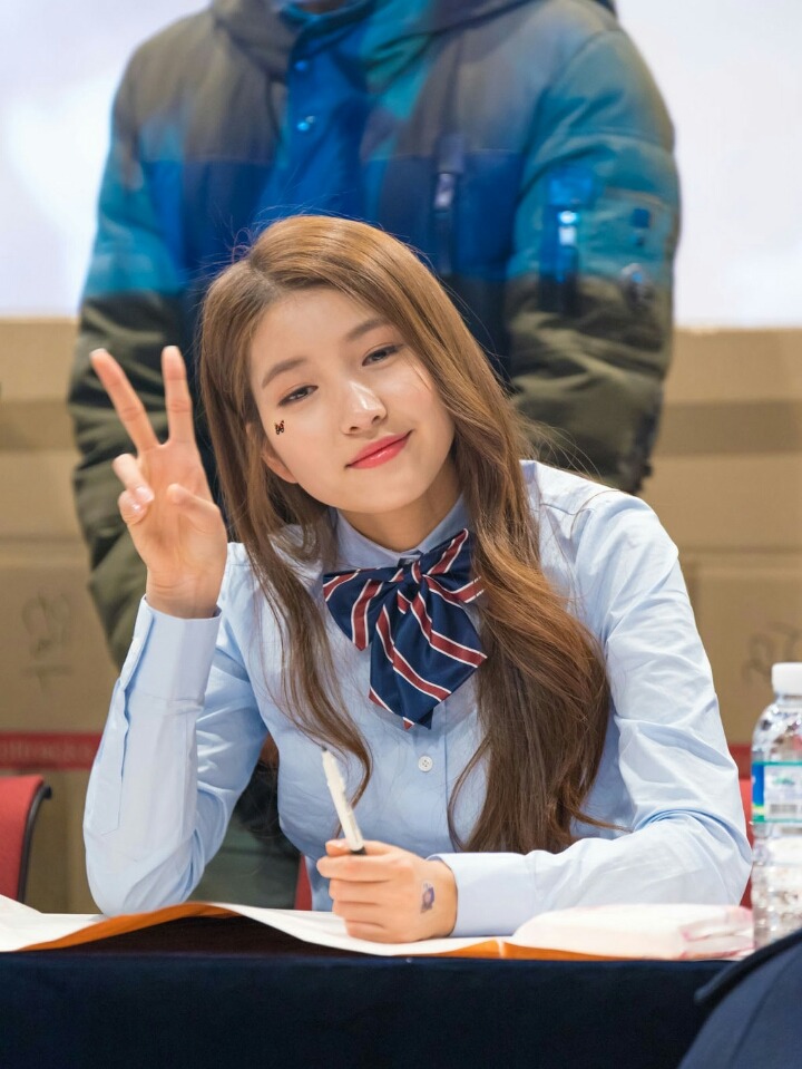 음악방송 12번째 1위 기념 여자친구 소원 | 인스티즈