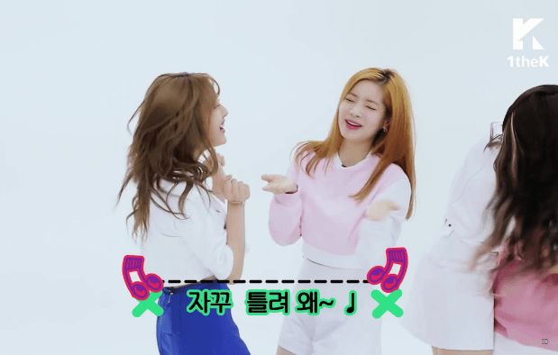 [트와이스] 사나의 머리카락 어택 | 인스티즈