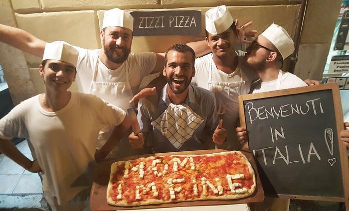 전 세계를 여행하며 엄마에게 안부를 보낸 남자 | 인스티즈