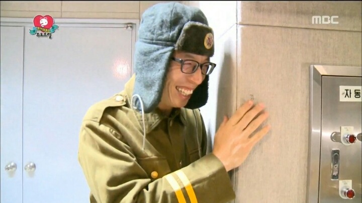 서프라이즈 촬영중 사고치는 유재석.jpg | 인스티즈