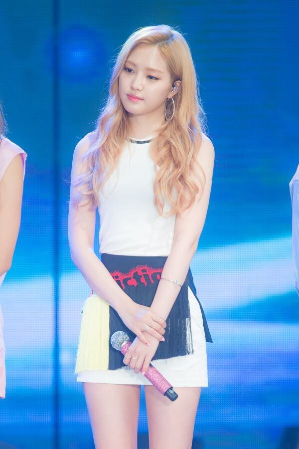 진짜 어떻게 이렇게 예쁘냐♥ | 인스티즈