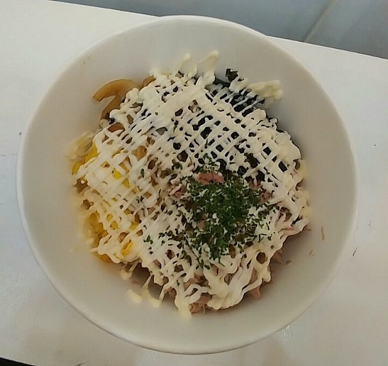 컵밥먹고 이미지