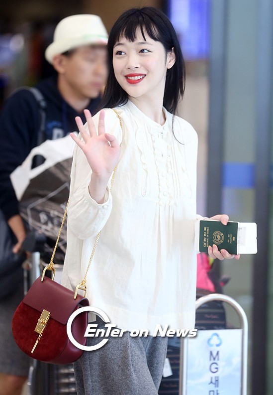 오늘자 설리 | 인스티즈