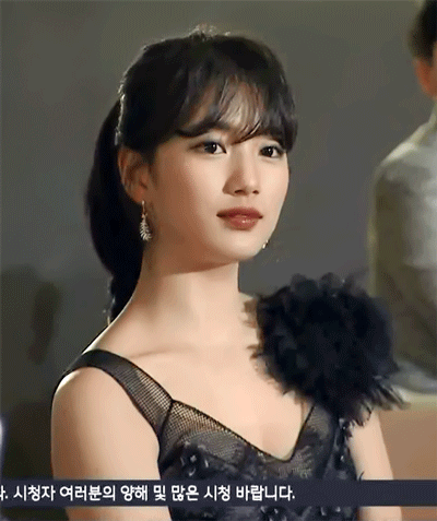 [골든디스크] 옷 갈아입은 수지 레드립 + 포니테일 | 인스티즈