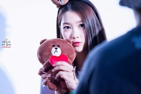 겉으로 보기엔 시크해보이지만 실제론 착한 오마이걸 지호.JPG | 인스티즈