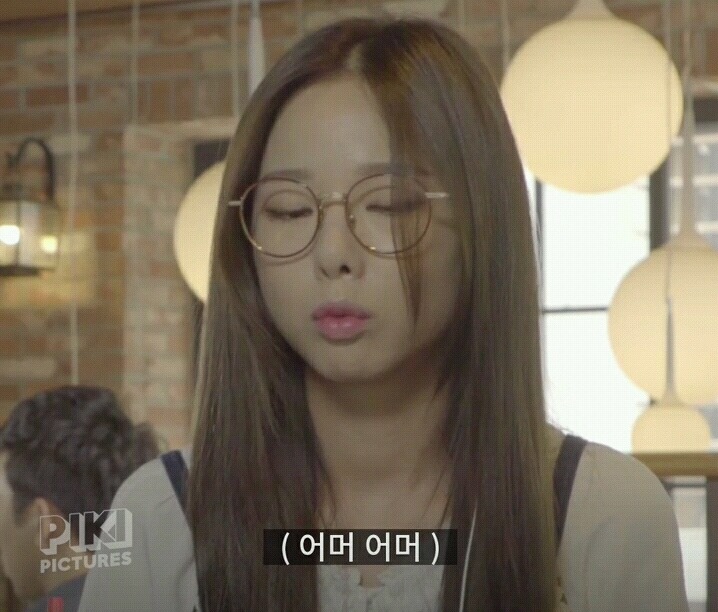 카페에서 몰입도 쩌는순간 (feat.엑시드) | 인스티즈
