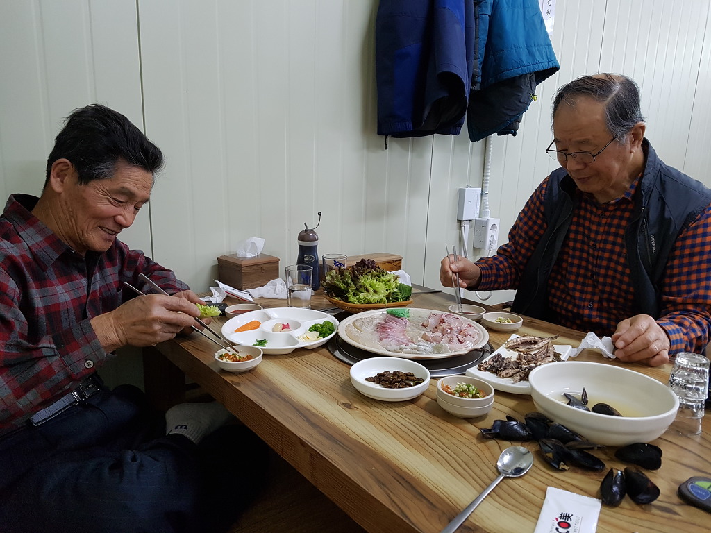 창마횟집 이미지