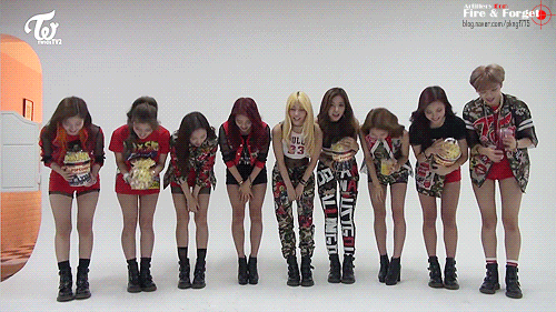 오늘자 명불허전 트와이스 사나.gif | 인스티즈