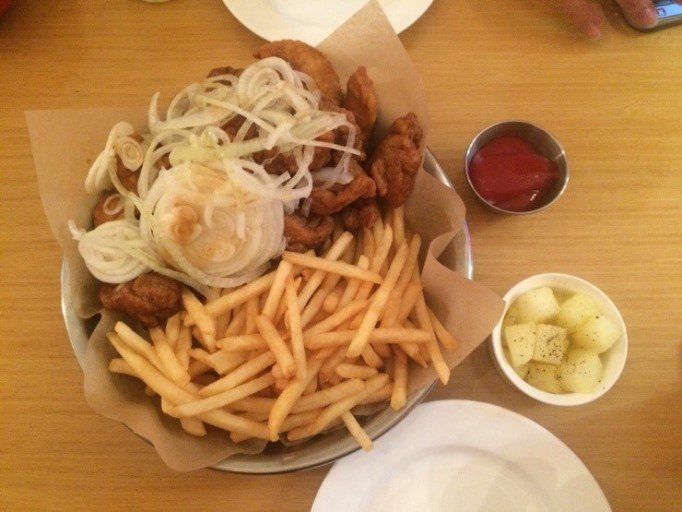 선뜻 시키긴 뭐한데 먹어보면 맛있는 치킨 | 인스티즈