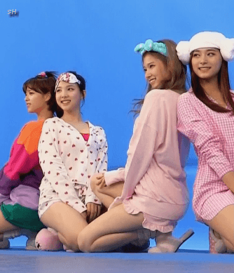 [트와이스] 나연쓰가 계속 넘어지는 이유 ㅠㅠ | 인스티즈