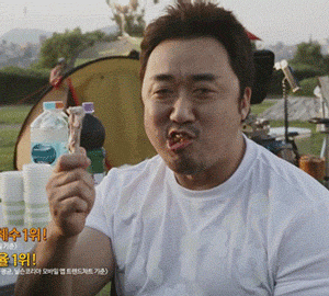 치킨을_만드는_과정.gif (feat. 러블리즈 마동석) | 인스티즈