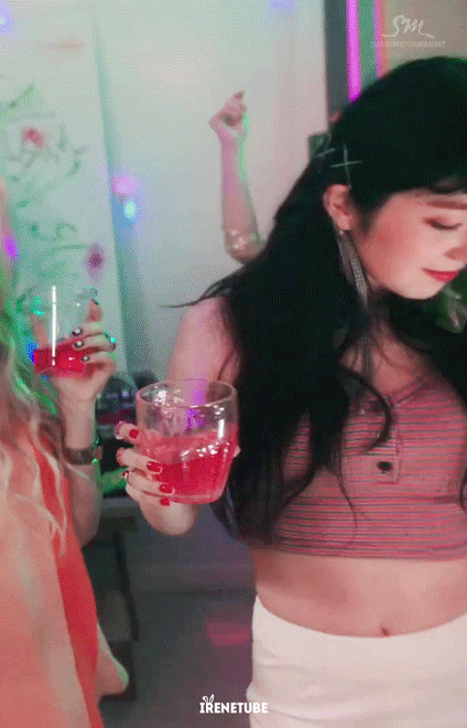 [데이터주의] 레드벨벳 빨간맛 MV속 퀸갓아이린.gif | 인스티즈