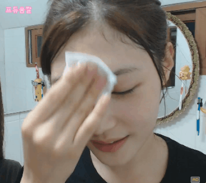 세수한 정채연 쌩얼 수준.gif | 인스티즈
