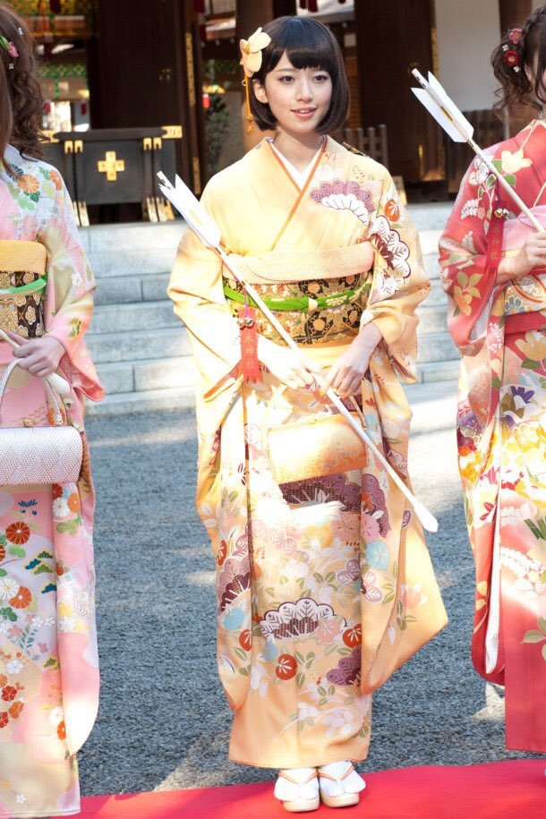 각자 색이 뚜렷한 한중일 전통의상들 | 인스티즈