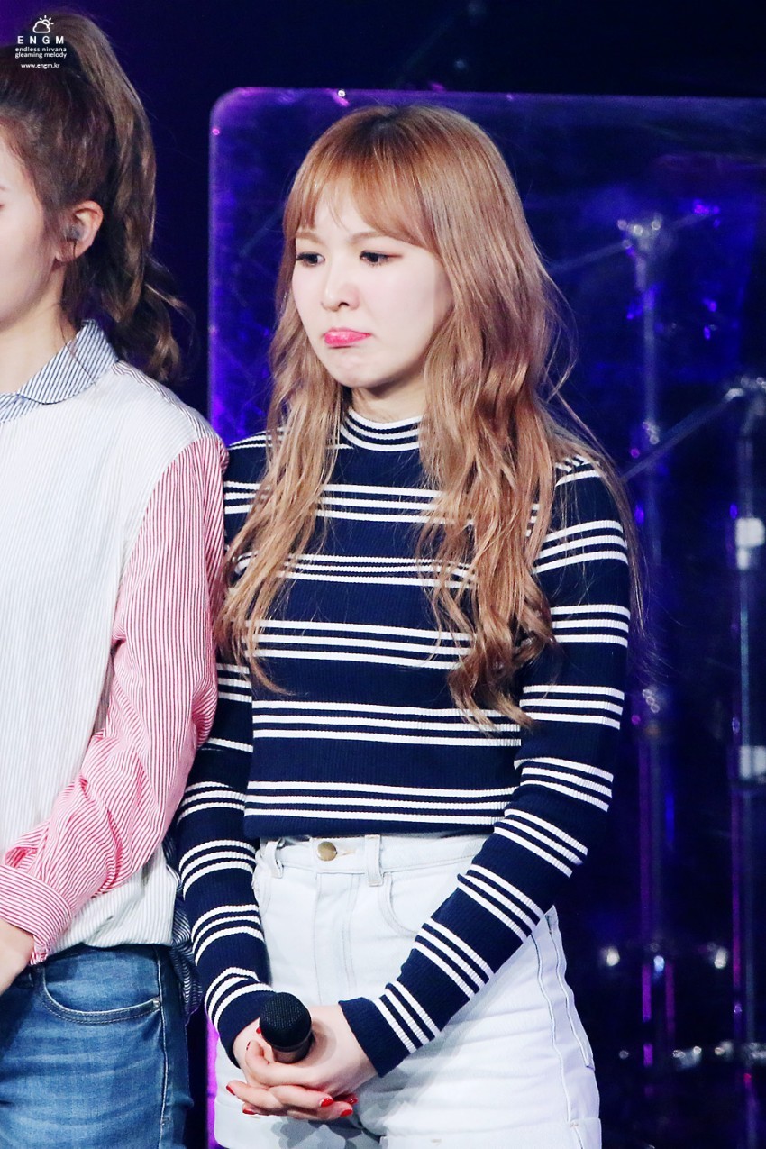 시무룩한 레드벨벳 웬디(완무룩).JPG | 인스티즈