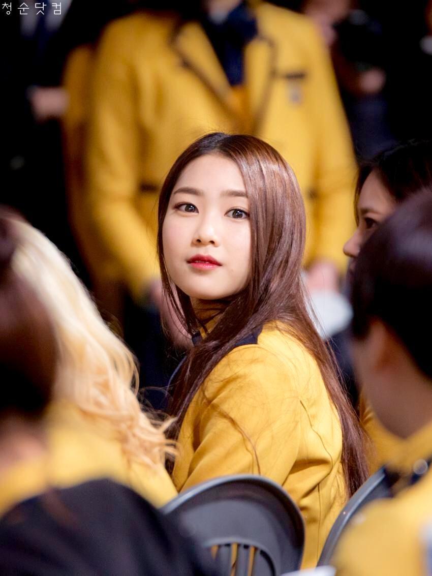 겉으로 보기엔 시크해보이지만 실제론 착한 오마이걸 지호.JPG | 인스티즈