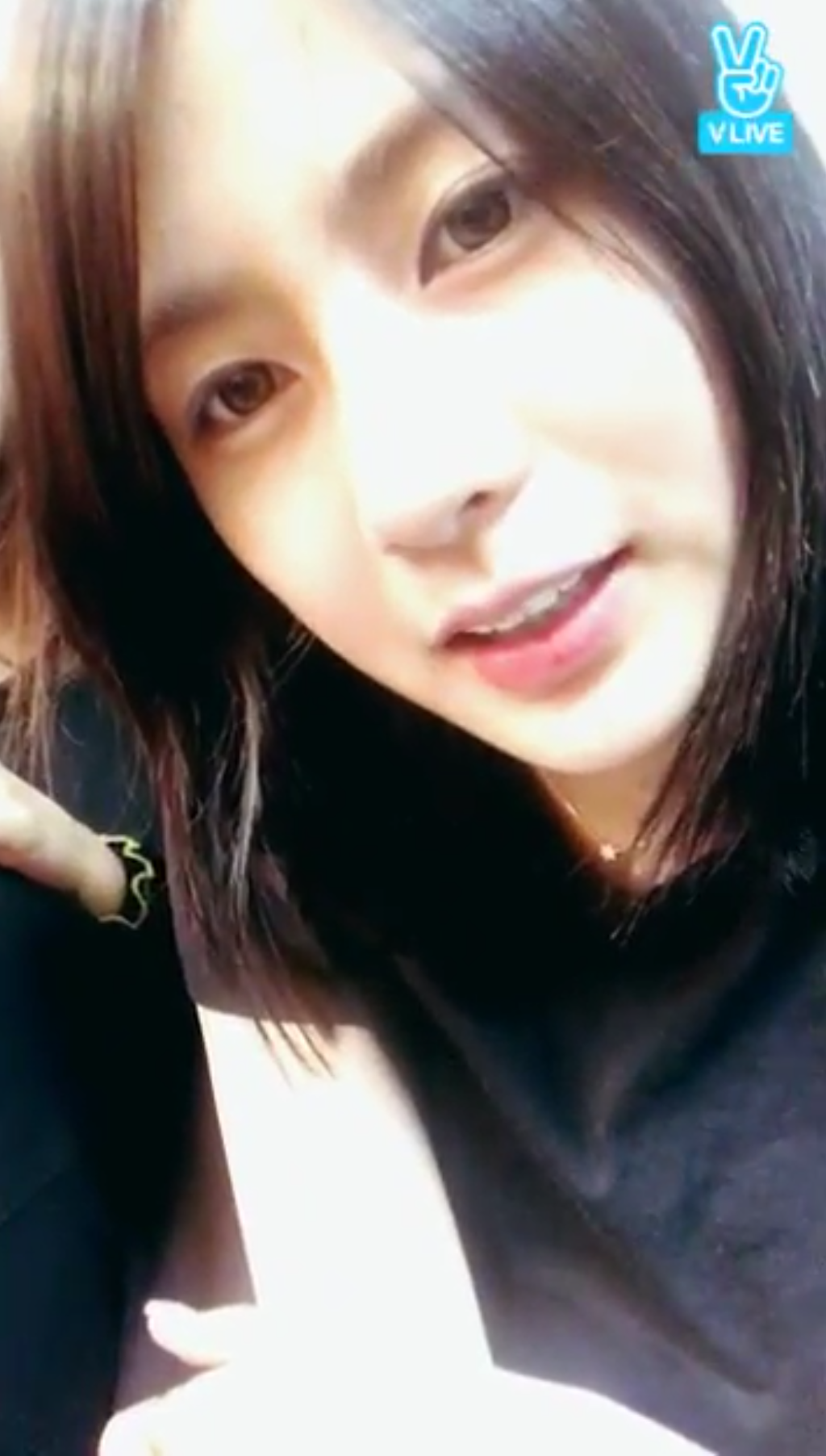 완전 쌩얼로 브이앱 방송한 보미 하영이.jpg | 인스티즈
