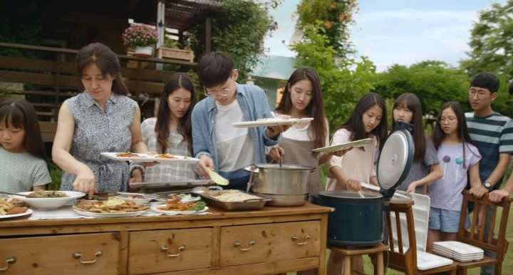 u+ 광고에 나온 구미 13남매.jpg | 인스티즈