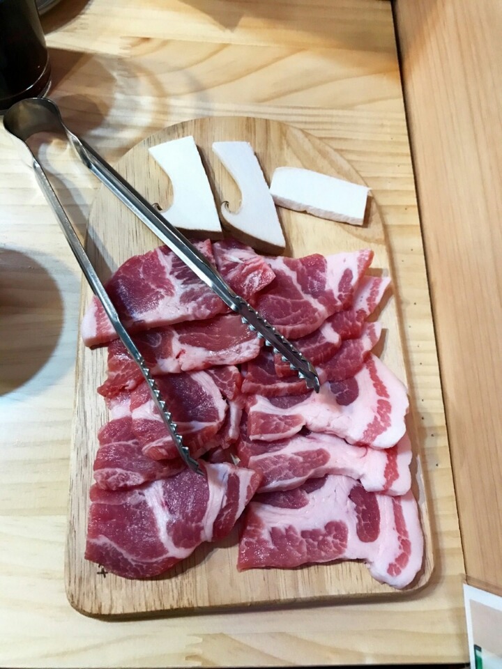 혼밥족들을 위한 고기집 | 인스티즈