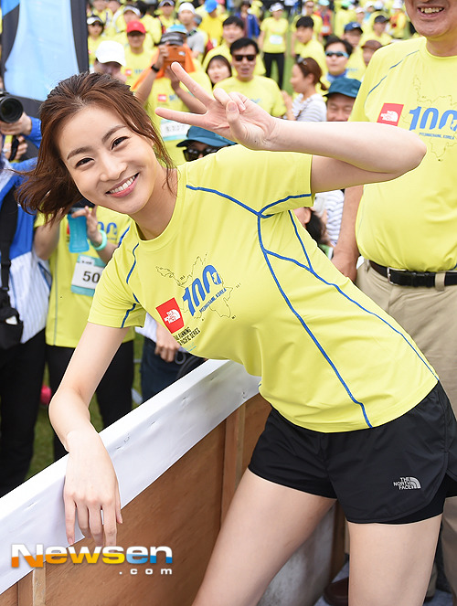 어제자 트레이닝복 입은 강소라 | 인스티즈