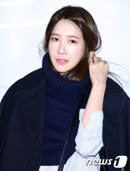 오늘자 이지아 | 인스티즈