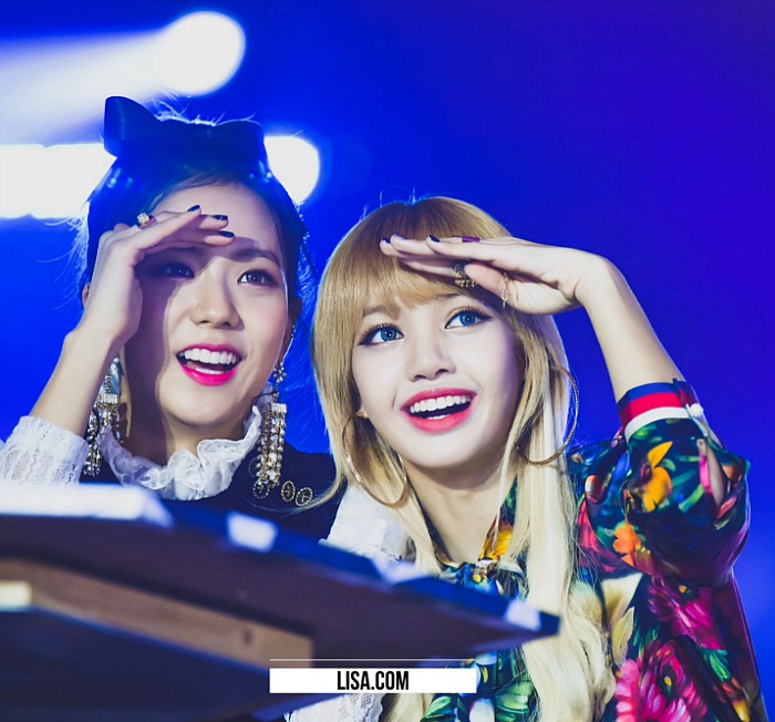 아직은 팬들이 낯선듯한 블랙핑크 리사ㅋㅋ | 인스티즈
