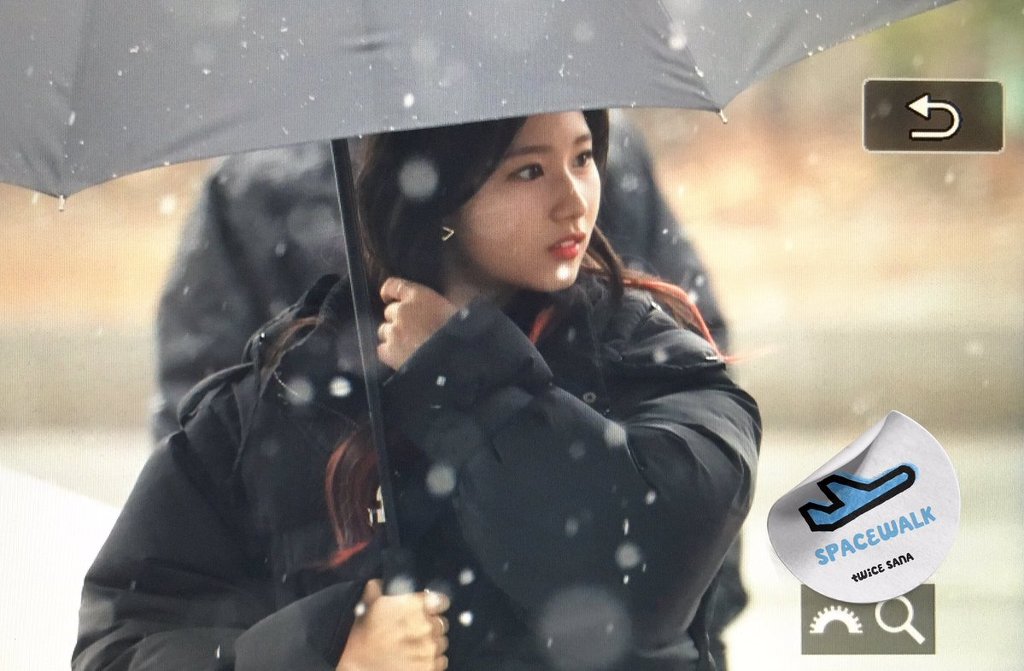 오늘 첫눈 맞는 사나.jpg | 인스티즈