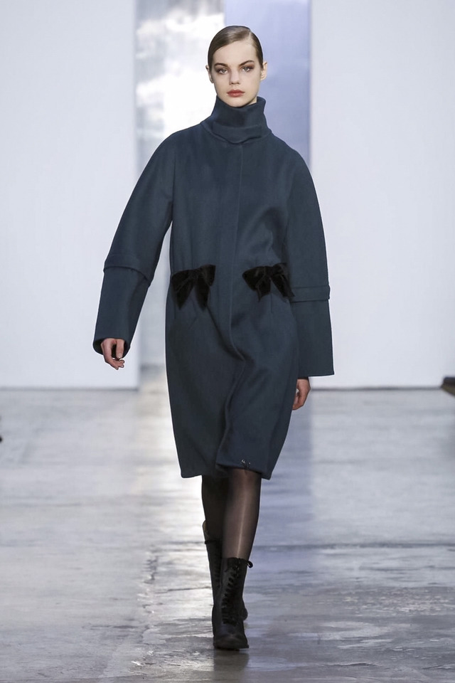 2017 F/W Carolina Herrera 컬렉션 (배윤영) | 인스티즈