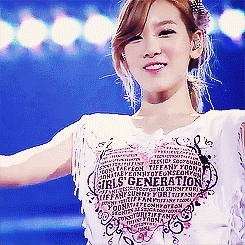 자기 찍덕알아보는 태연.jpgif | 인스티즈