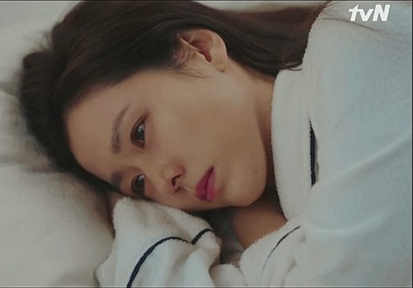 [사랑의불시착] 관뚜껑 열고 살아 돌아온 윤세리.gif(37MB) | 인스티즈