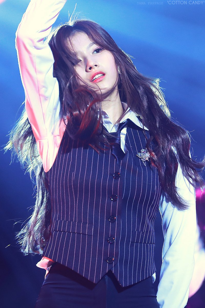 카리스마 넘치는 사나.jpg | 인스티즈
