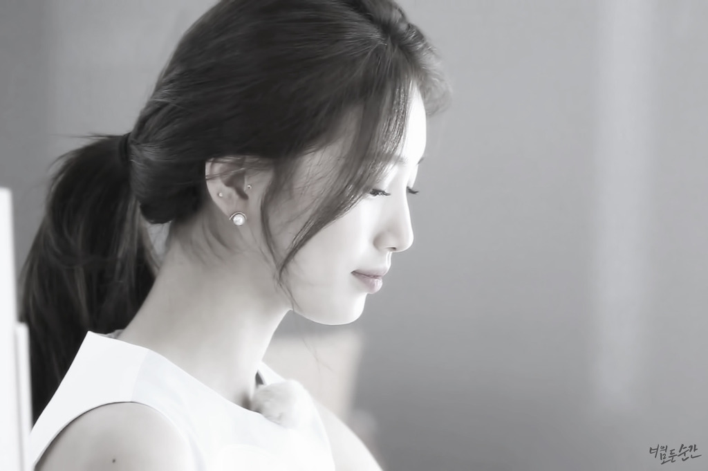 머리 대충묶는 수지ㄷㄷㄷ.jpgif | 인스티즈