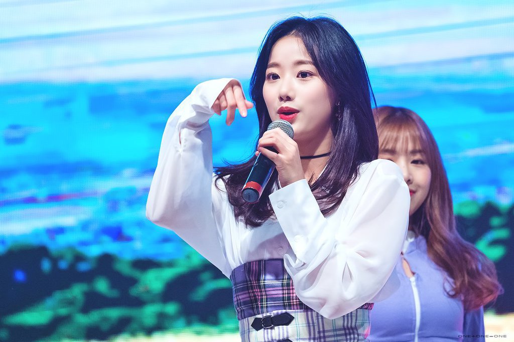 상큼하게 이쁜 에이프릴 이나은.jpgif | 인스티즈