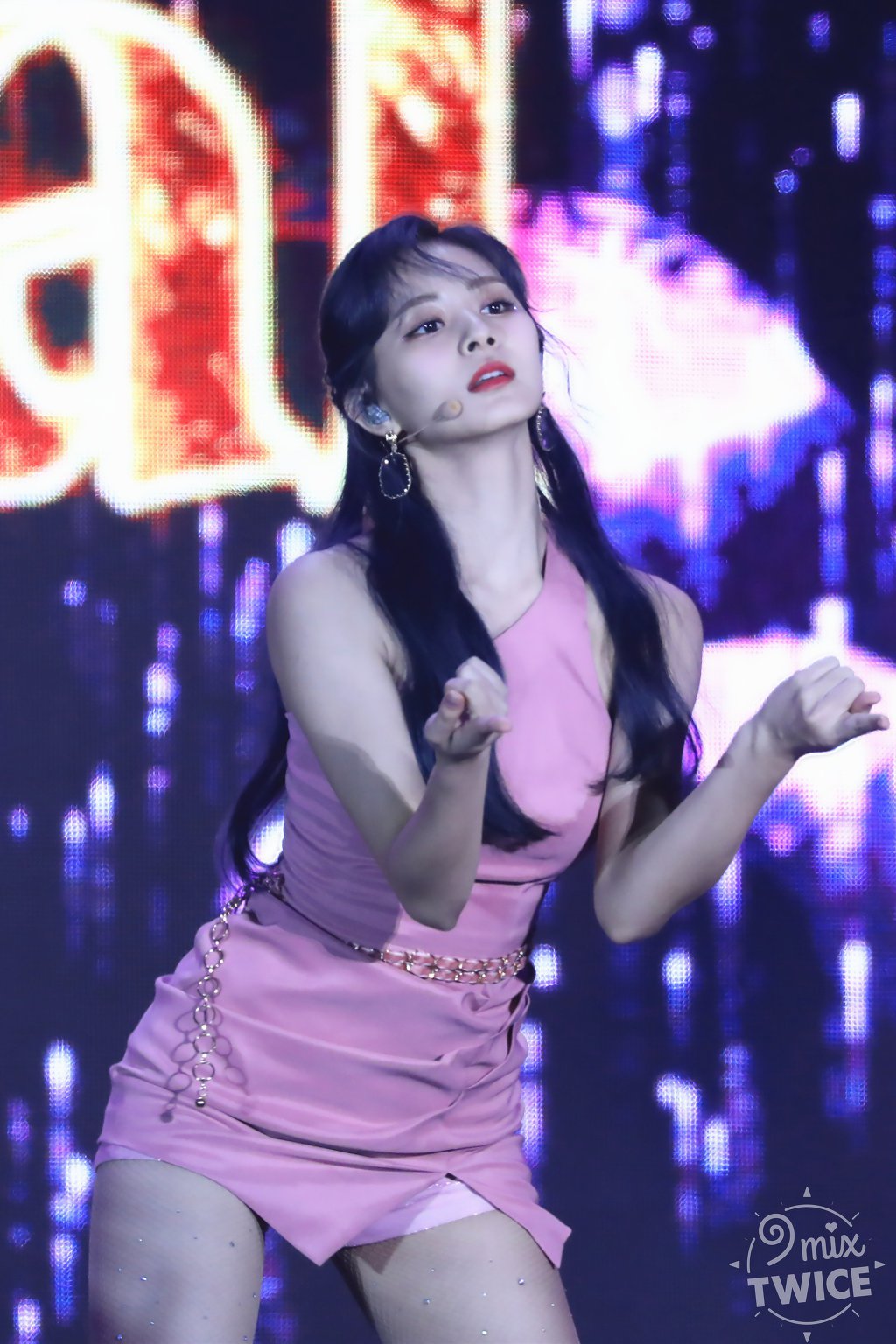 머리묶은 쯔위.jpgif | 인스티즈