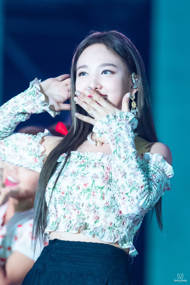 나연이로 멘탈 정화 | 인스티즈
