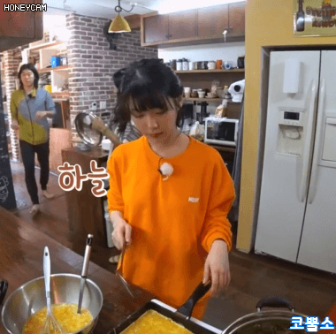 170813 효리네민박 아이유짤gif | 인스티즈