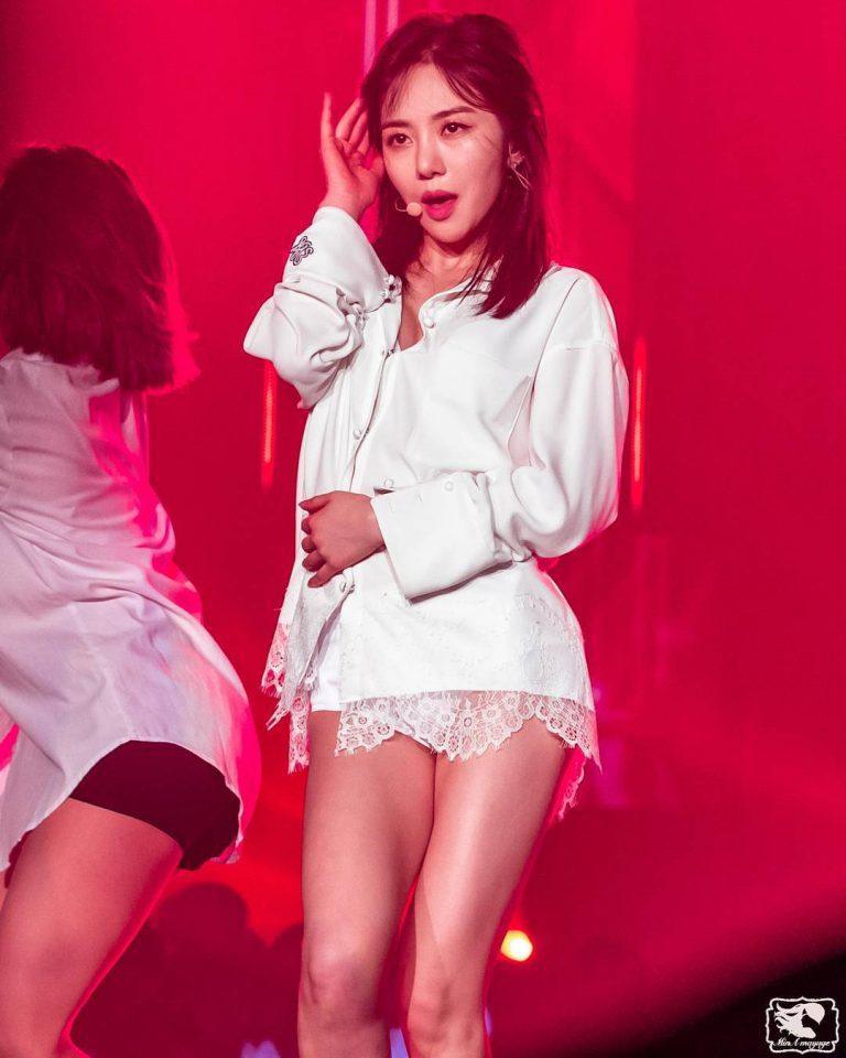 은근 섹시한 민아 | 인스티즈