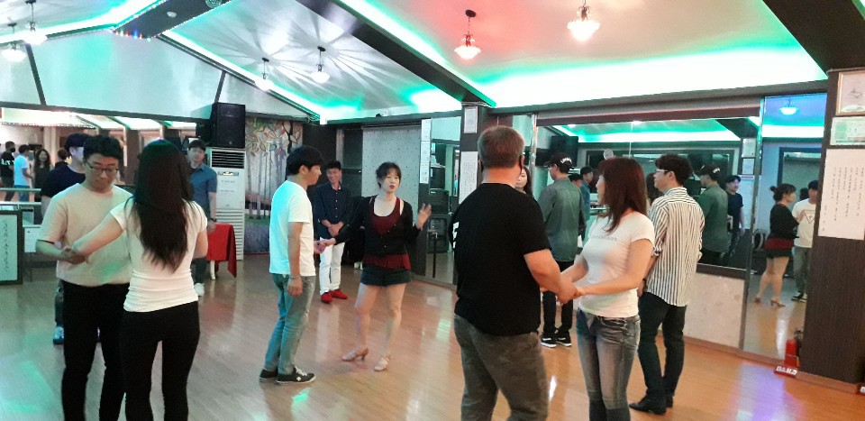 수원댄스스포츠동호회 이미지