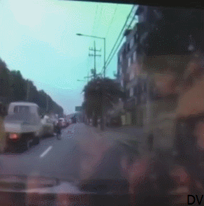 누가 더 잘못했는가.gif | 인스티즈