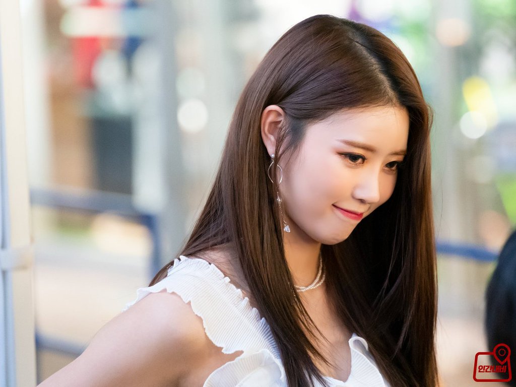 센스없는 매니저를 크게 혼내는 러블리즈 미주.gif | 인스티즈