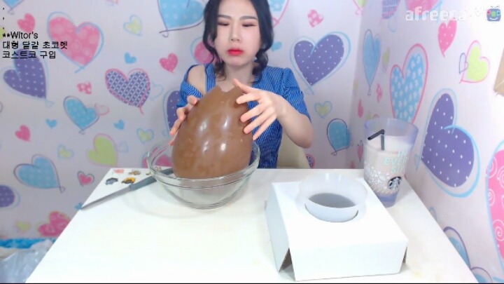 초대형 음식을 사랑하는 먹방BJ | 인스티즈
