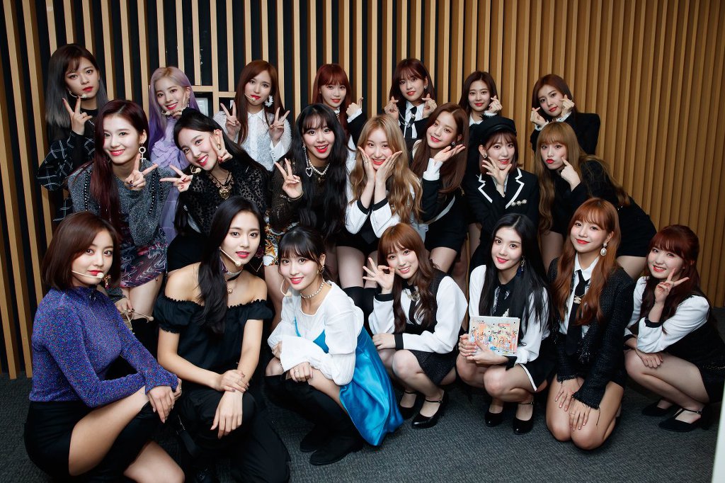 아이즈원 트와이스 단체 투샷.jpg | 인스티즈