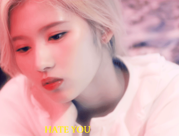 트와이스 사나 금발머리시절.jpgif | 인스티즈