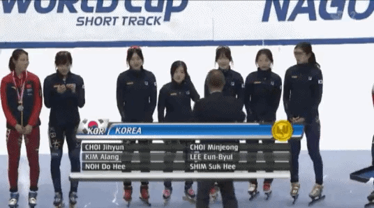 김아랑 : 저도 주세요 ㅎㅎ gif | 인스티즈