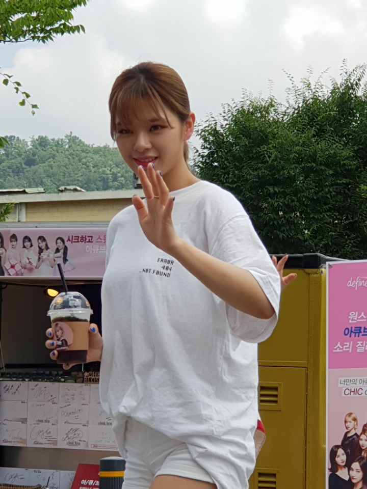 오늘자 음중 미팬 트와이스 정연 실물느낌.jpgif | 인스티즈