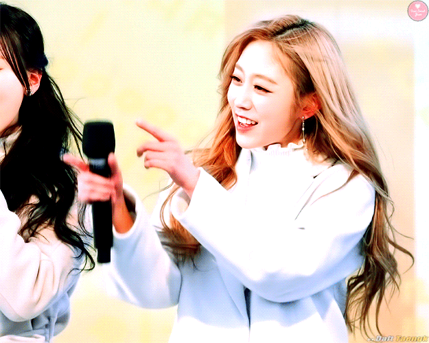 [러블리즈] 미니빔을 갖고싶은 마음이 들어서 지수 | 인스티즈