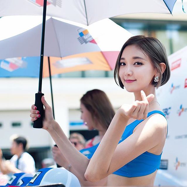 레이싱모델 문가경 긴머리 vs 단발 | 인스티즈